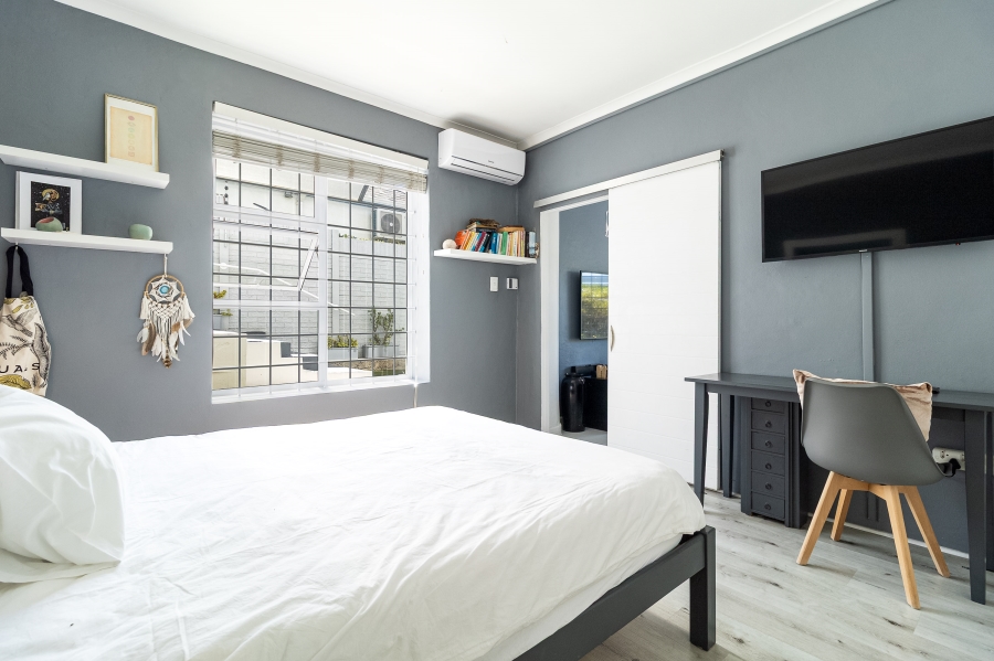 To Let 1 Bedroom Property for Rent in Vredehoek Western Cape